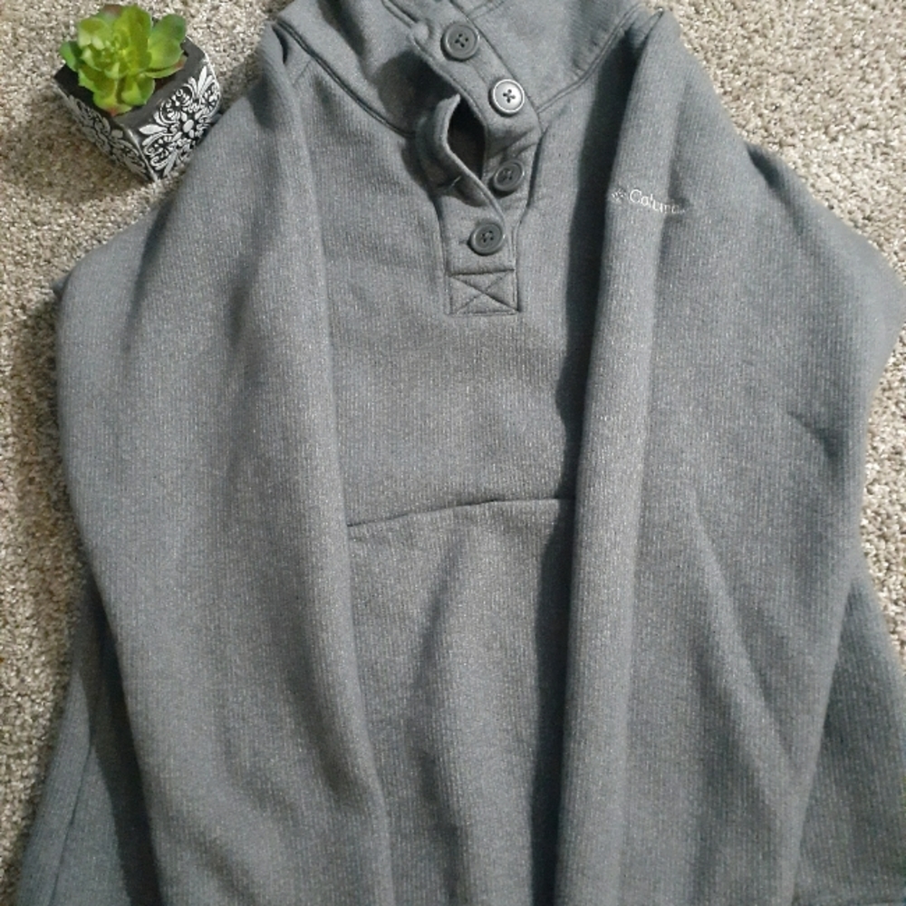 Columbia pullover